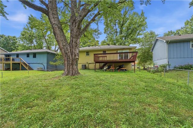 6493 Delta Avenue, Kansas City, MO 64151