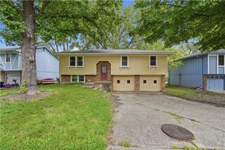 6493 Delta Avenue, Kansas City, MO 64151