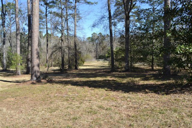 000 Central Drive, Coldspring, TX 77331