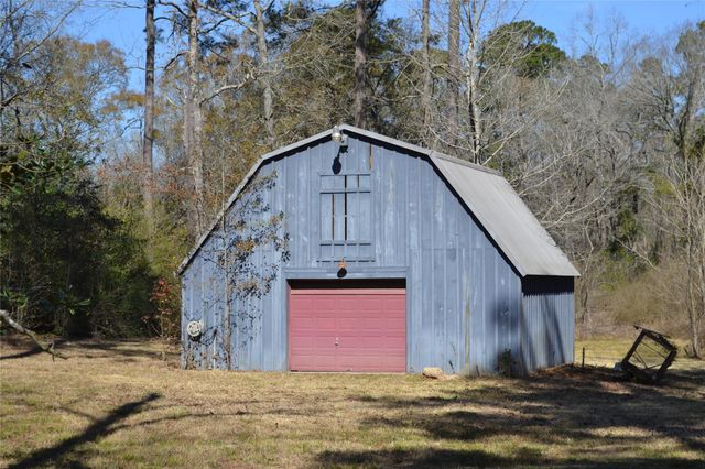 000 Central Drive, Coldspring, TX 77331