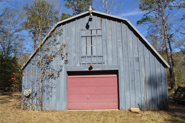 000 Central Drive, Coldspring, TX 77331