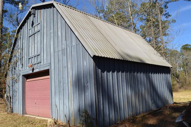 000 Central Drive, Coldspring, TX 77331