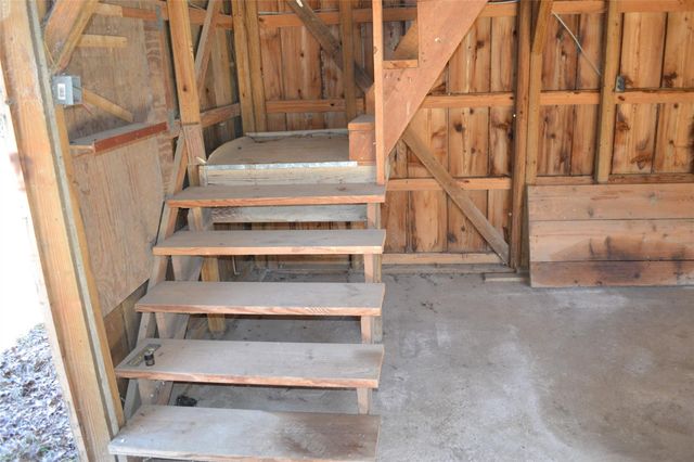 000 Central Drive, Coldspring, TX 77331