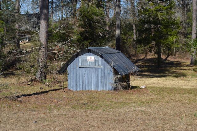 000 Central Drive, Coldspring, TX 77331