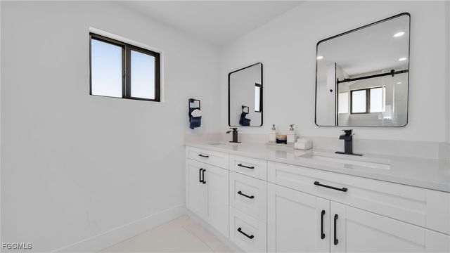 2851 SE 19th PL, Cape Coral, FL 33904