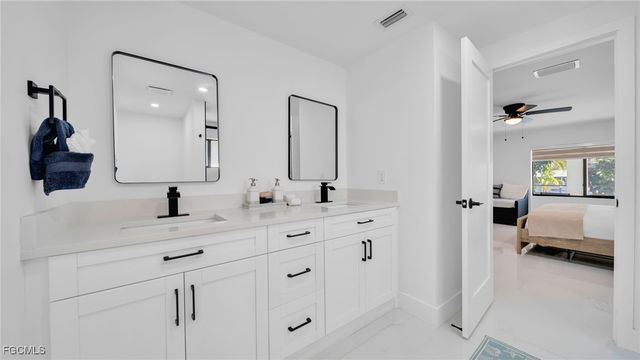 2851 SE 19th PL, Cape Coral, FL 33904