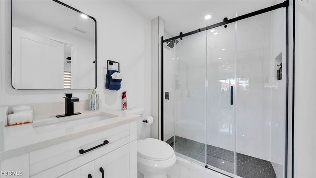 2851 SE 19th PL, Cape Coral, FL 33904