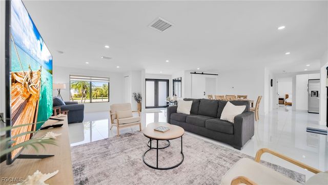 2851 SE 19th PL, Cape Coral, FL 33904