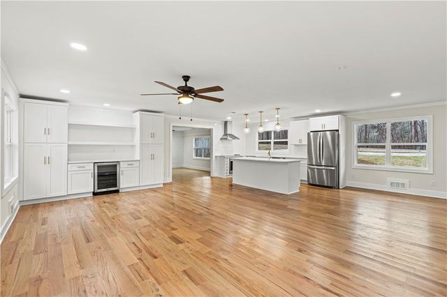 2210 Riverside Drive, Gainesville, GA 30501