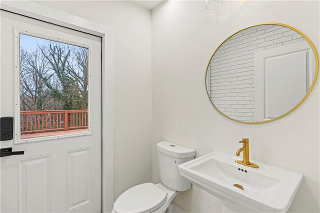 2210 Riverside Drive, Gainesville, GA 30501