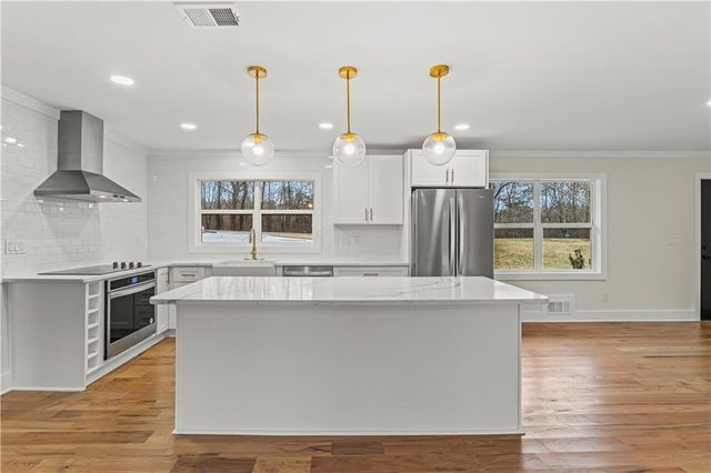 2210 Riverside Drive, Gainesville, GA 30501