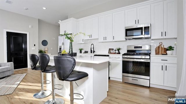 385 Passaic Avenue 2, Lodi, NJ 07644