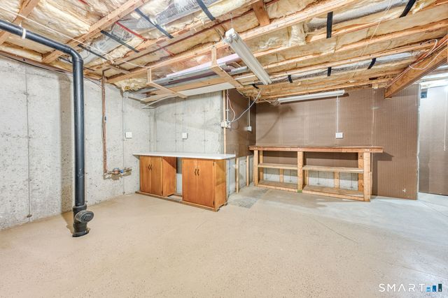 31 Riverview Drive 31, South Windsor, CT 06074