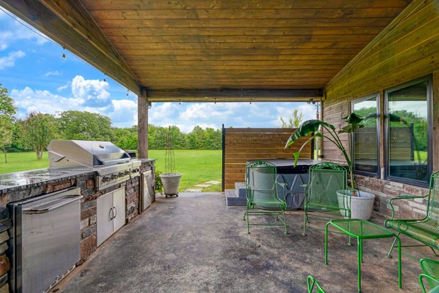 3929 County Road 42350, Reno, TX 75462