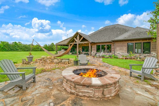 3929 County Road 42350, Reno, TX 75462