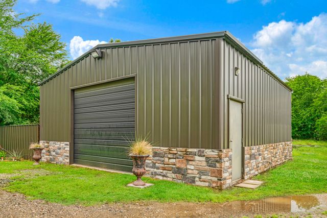 3929 County Road 42350, Reno, TX 75462