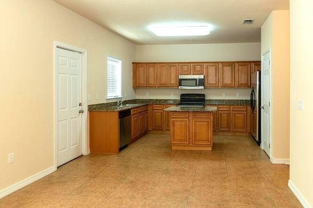 1469 Bentley Circle, Fort Walton Beach, FL 32547