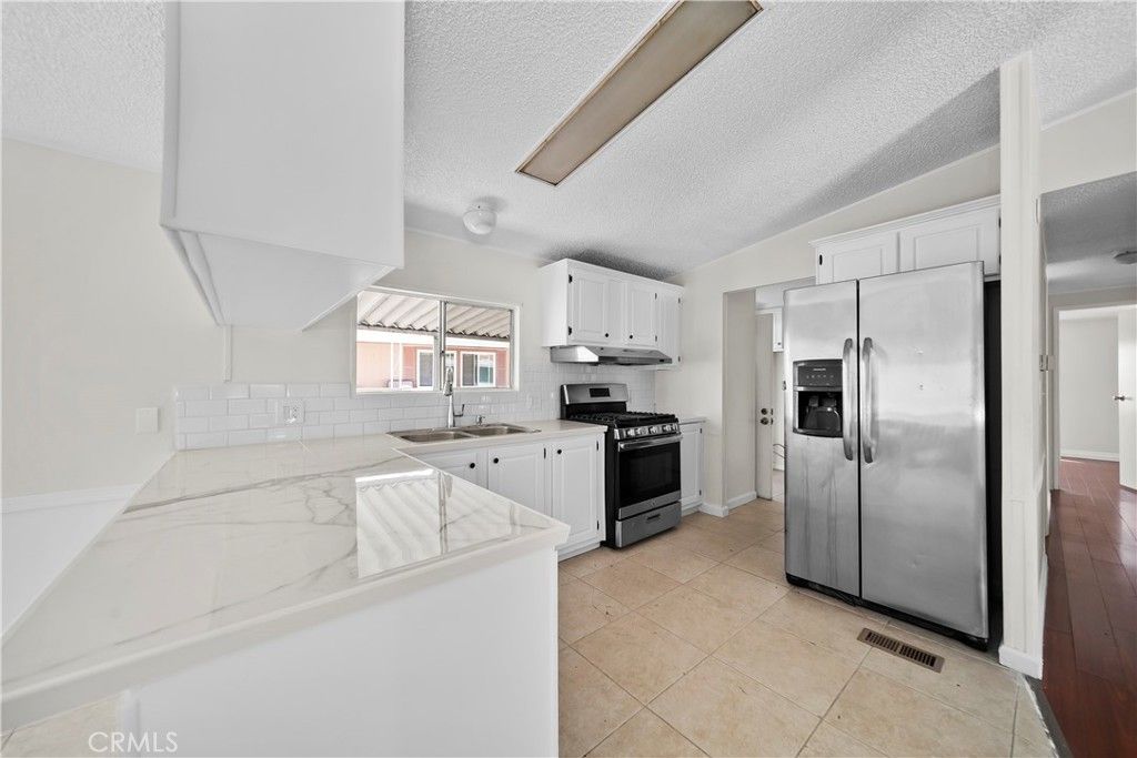 10800 Dale 127, Stanton, CA 90680 — photo 4