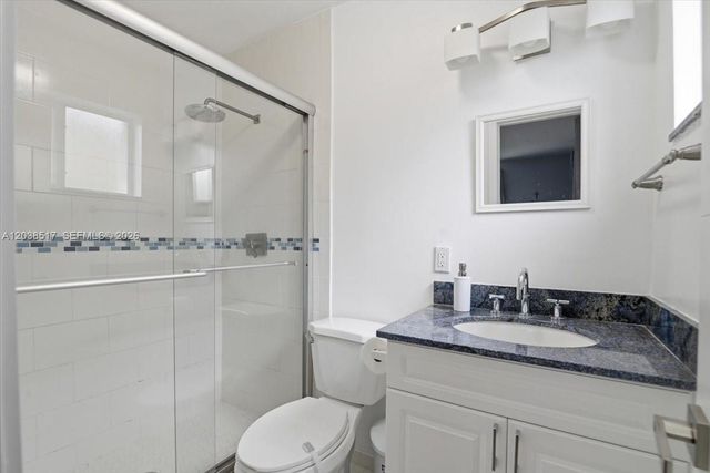8211 NW 12th St, Pembroke Pines, FL 33024