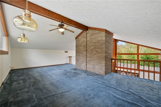 3132 Lake Rd, North Beaver Twp, PA 16102