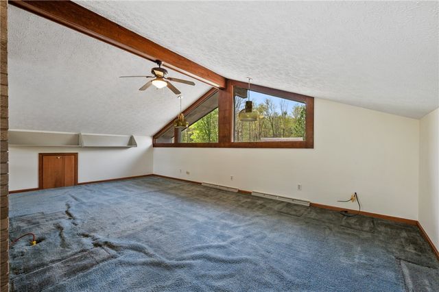 3132 Lake Rd, North Beaver Twp, PA 16102