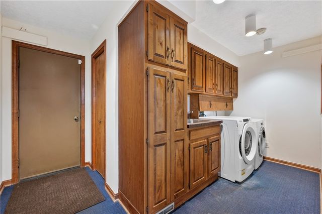 3132 Lake Rd, North Beaver Twp, PA 16102
