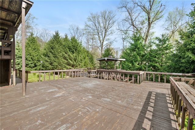 3132 Lake Rd, North Beaver Twp, PA 16102