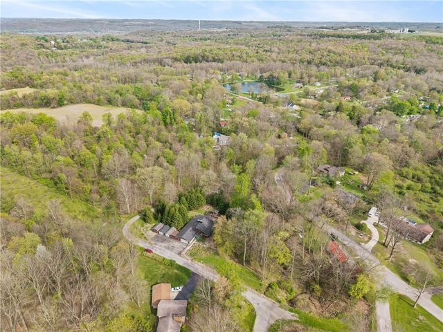 3132 Lake Rd, North Beaver Twp, PA 16102