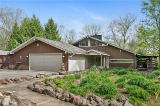 3132 Lake Rd, North Beaver Twp, PA 16102