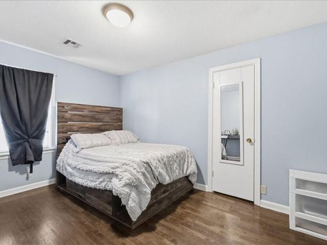 115 E Morse Avenue, Bonner Springs, KS 66012