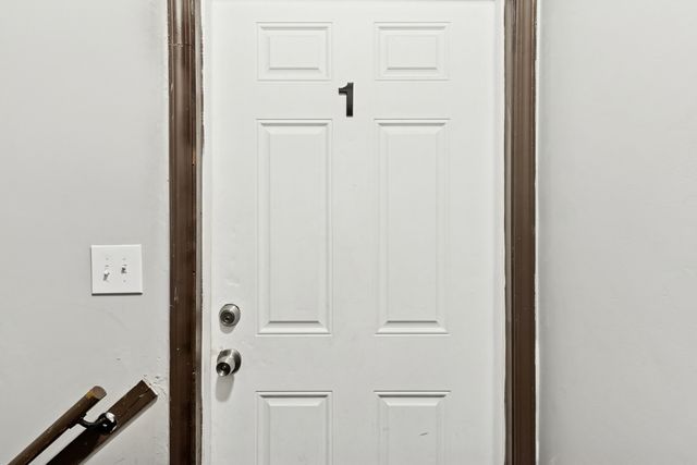 7515 S Essex Avenue 1, Chicago, IL 60649