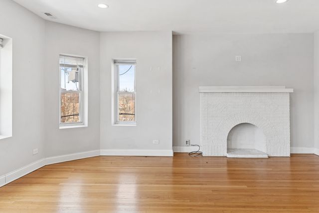 7515 S Essex Avenue 1, Chicago, IL 60649