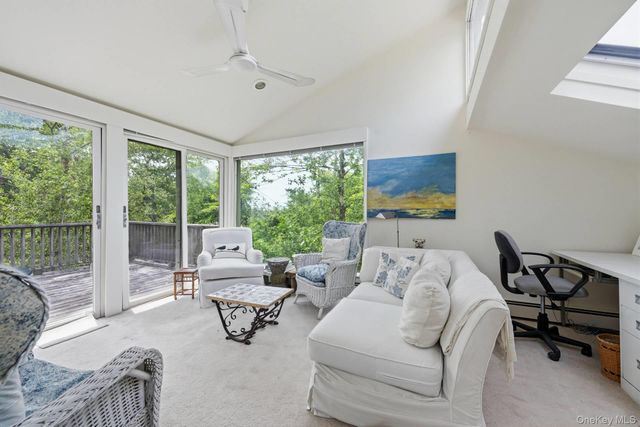 30 Edgemere Drive, Southampton, NY 11968