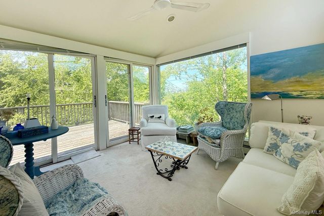 30 Edgemere Drive, Southampton, NY 11968