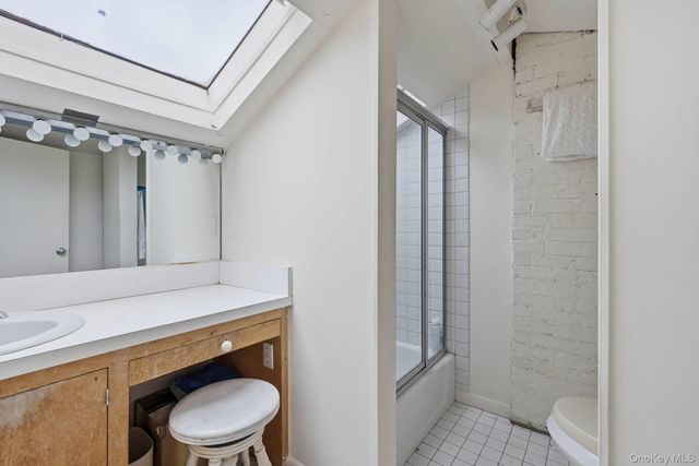 30 Edgemere Drive, Southampton, NY 11968