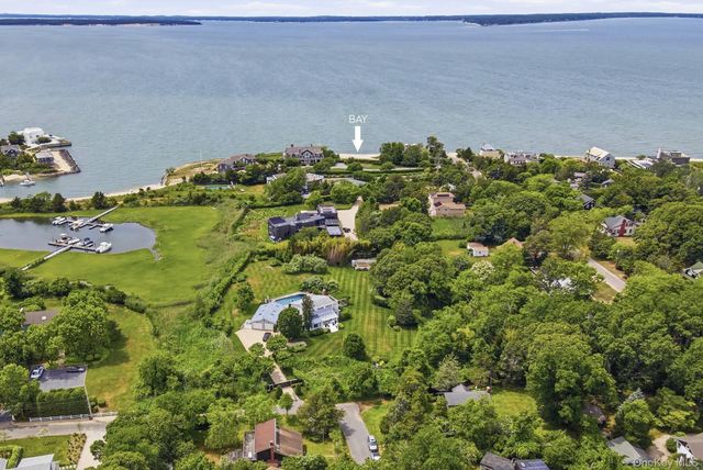 30 Edgemere Drive, Southampton, NY 11968