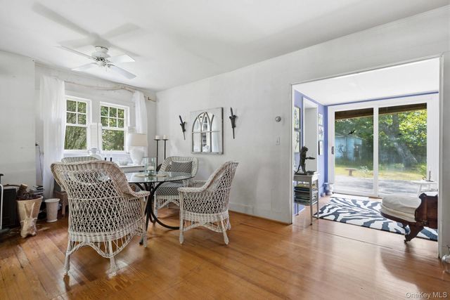 30 Edgemere Drive, Southampton, NY 11968