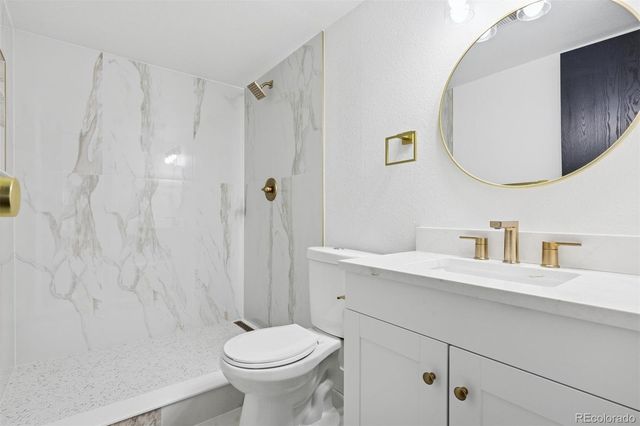 18494 E Kepner Place 105, Aurora, CO 80017