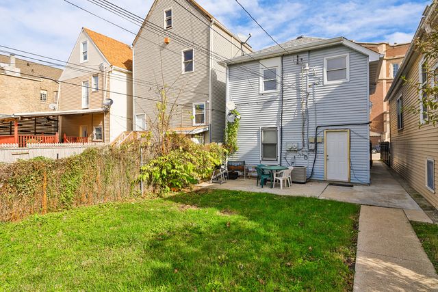 1720 N Saint Louis Avenue, Chicago, IL 60647