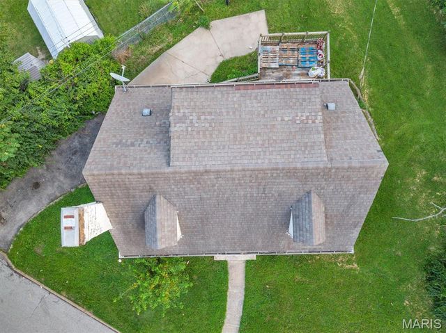 6710 Kenwood Drive, St Louis, MO 63121