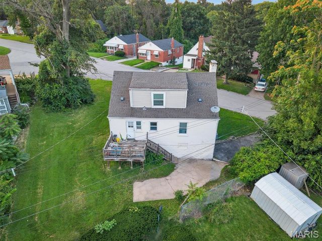 6710 Kenwood Drive, St Louis, MO 63121