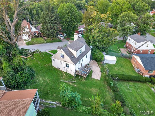 6710 Kenwood Drive, St Louis, MO 63121