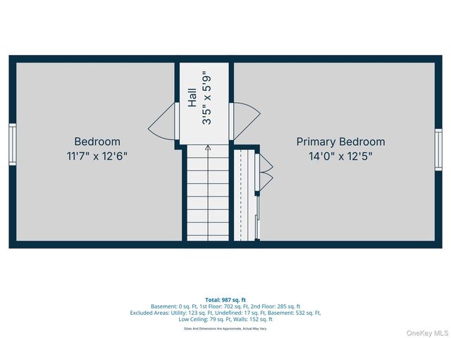 27 Spruce Street, Islip, NY 11751