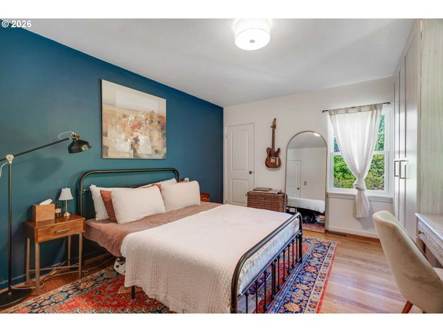 2160 Sw 79TH Ave, Portland, OR 97225
