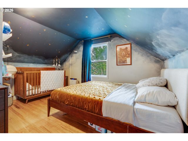 2160 Sw 79TH Ave, Portland, OR 97225