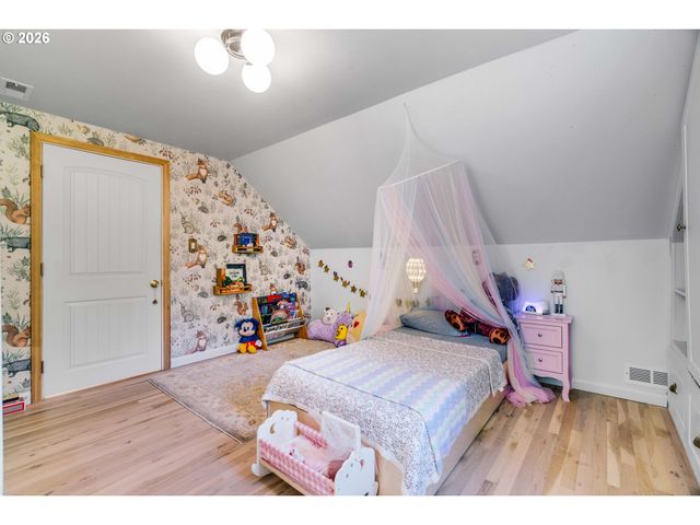 2160 Sw 79TH Ave, Portland, OR 97225