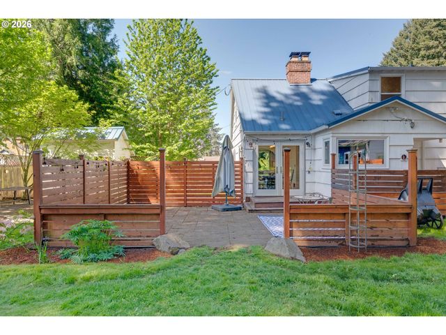 2160 Sw 79TH Ave, Portland, OR 97225