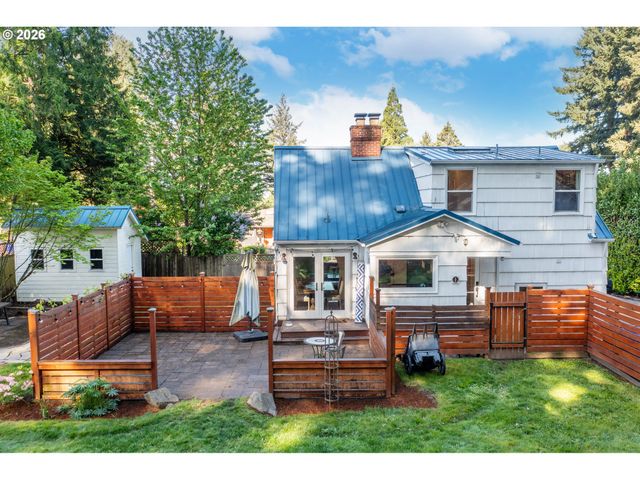 2160 Sw 79TH Ave, Portland, OR 97225