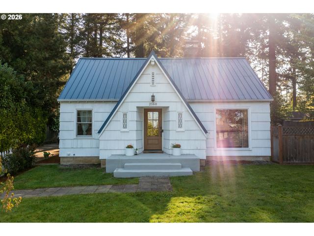 2160 Sw 79TH Ave, Portland, OR 97225