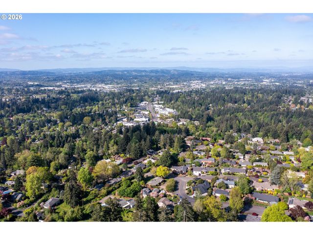 2160 Sw 79TH Ave, Portland, OR 97225